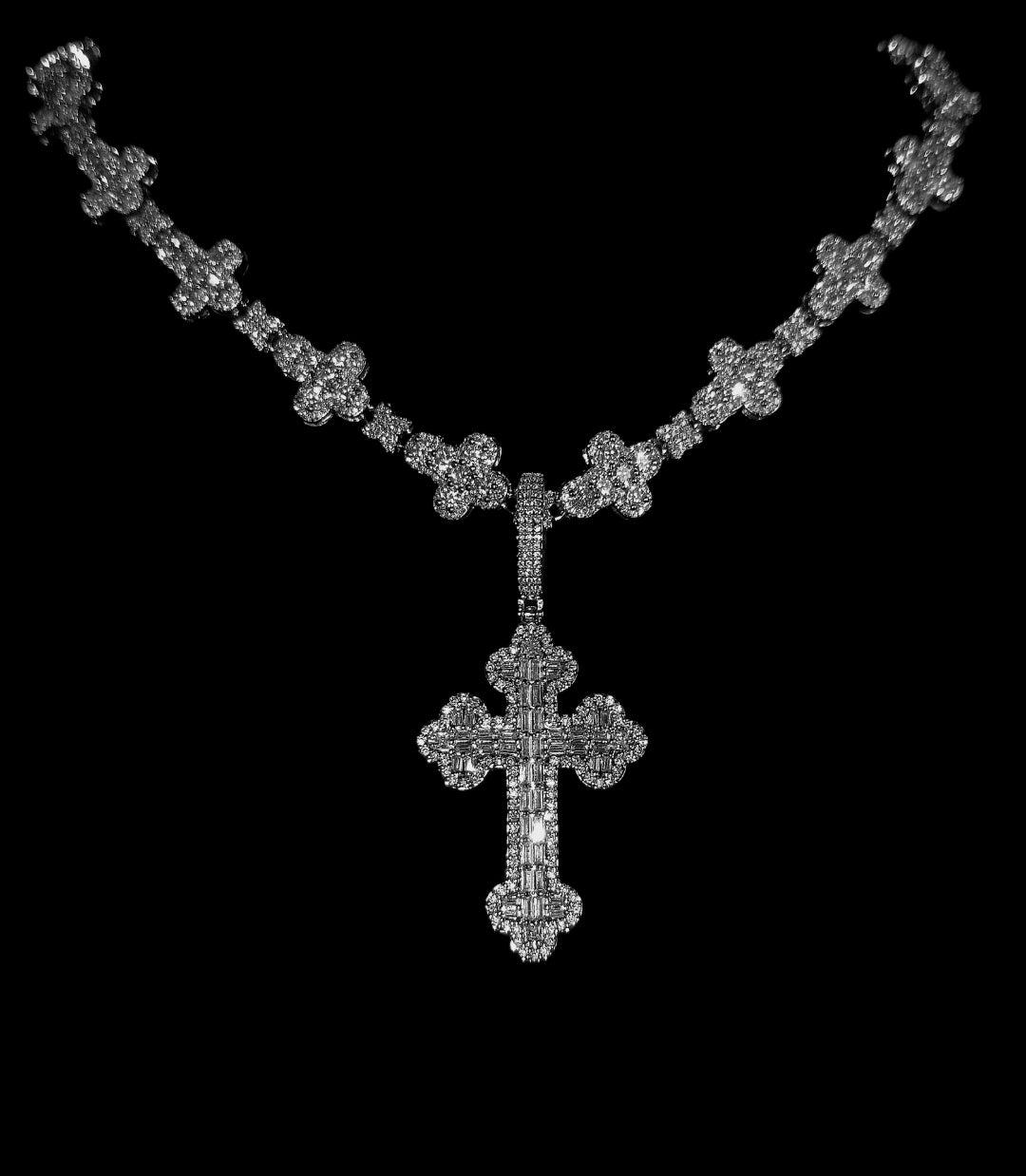 Santa Cadena ¨ICED OUT¨